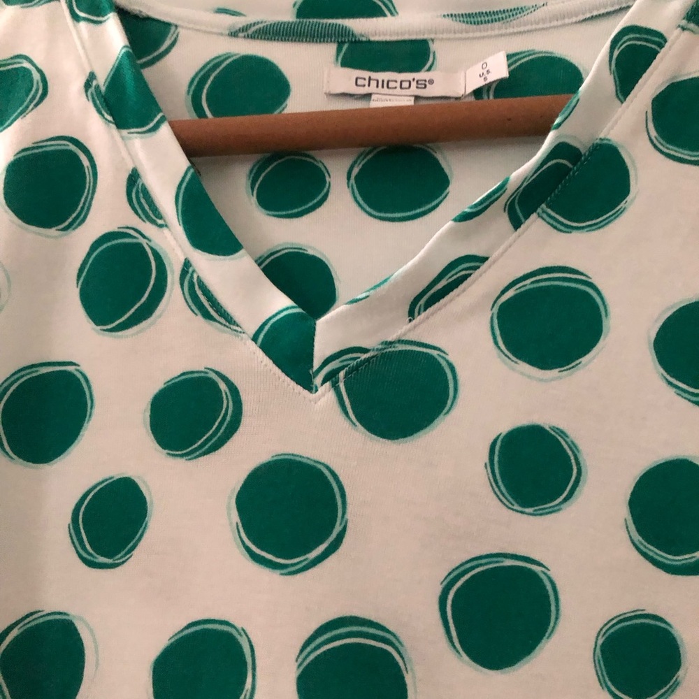 Chicos size0 blouse, soft cotton blouse green and white 3/4 sleeves, v neck. - Picture 5 of 6